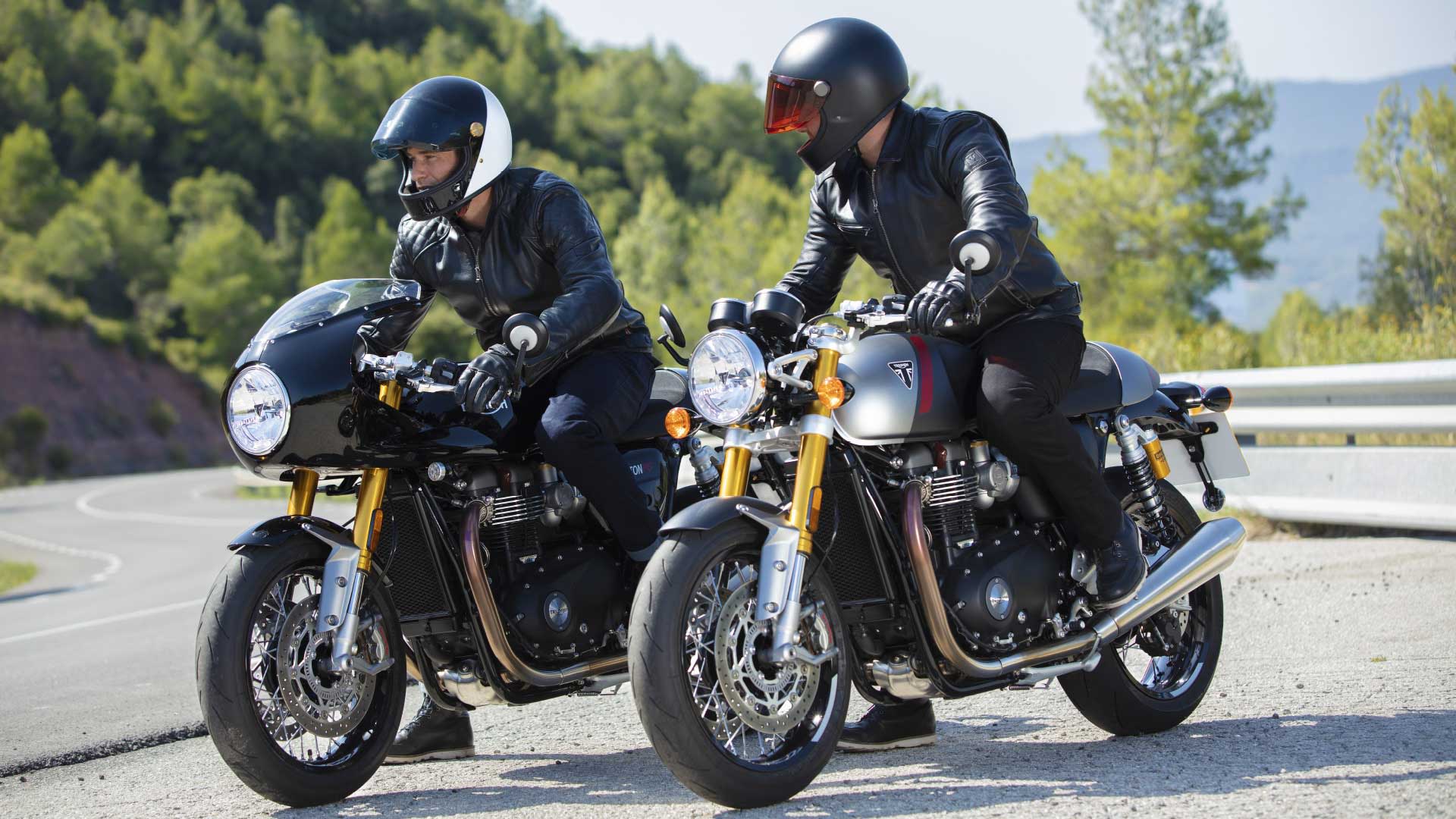 Thruxton rs black sale